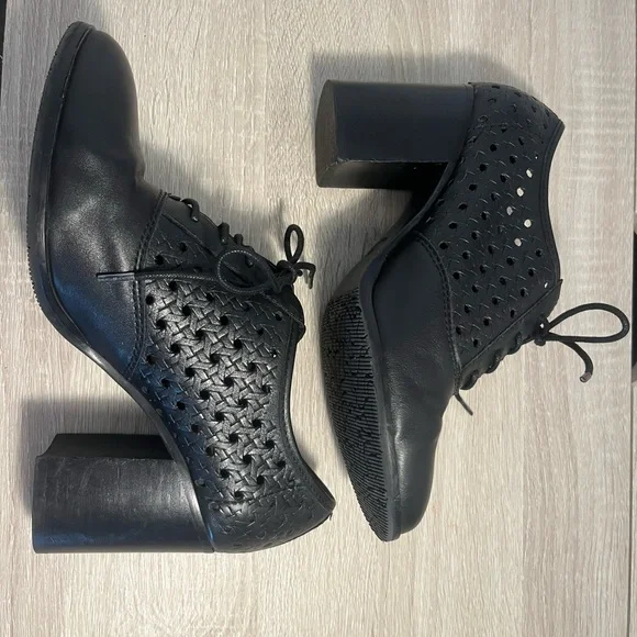 Patricia Nash Parma Heeled Oxford - Picture 5 of 12